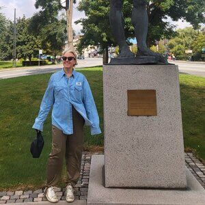 Meet your Posher, Andrea